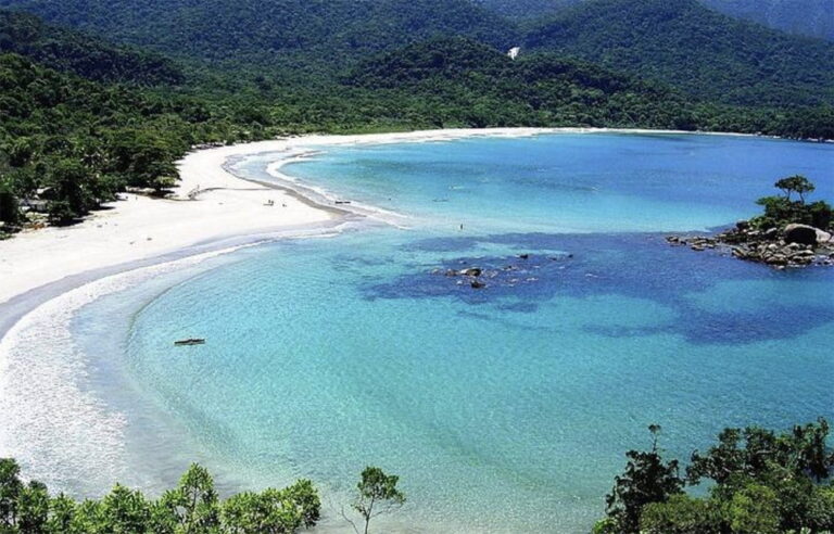Ilhabela, Praia de Castelhanos